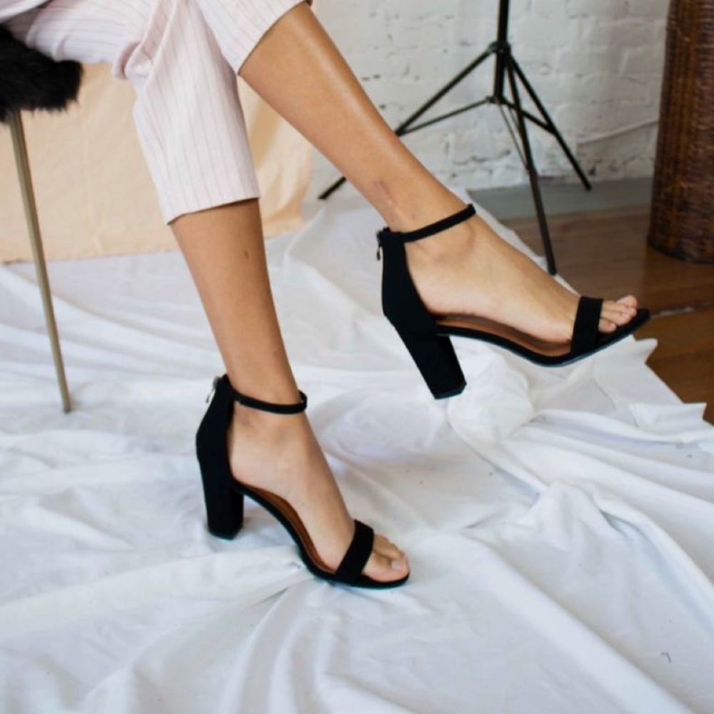 Chunky High Heel Buckle Ankle Strap